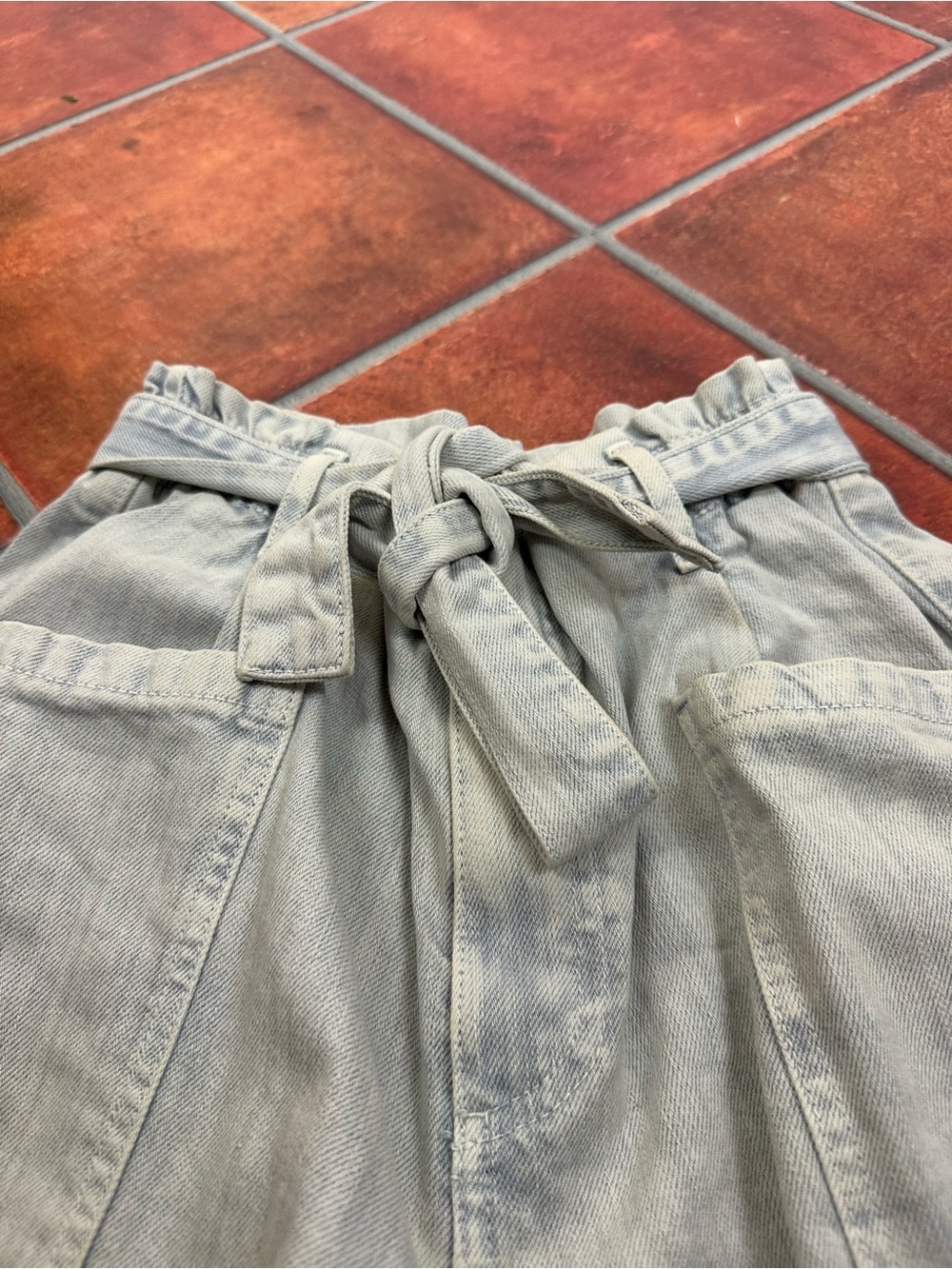 Anthropologie x Pilcro Ultra High-Rise Acid Wash Denim Shorts - Picture 5 of 9